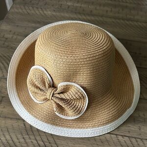 Kids Tan and White Bow Sun Hat